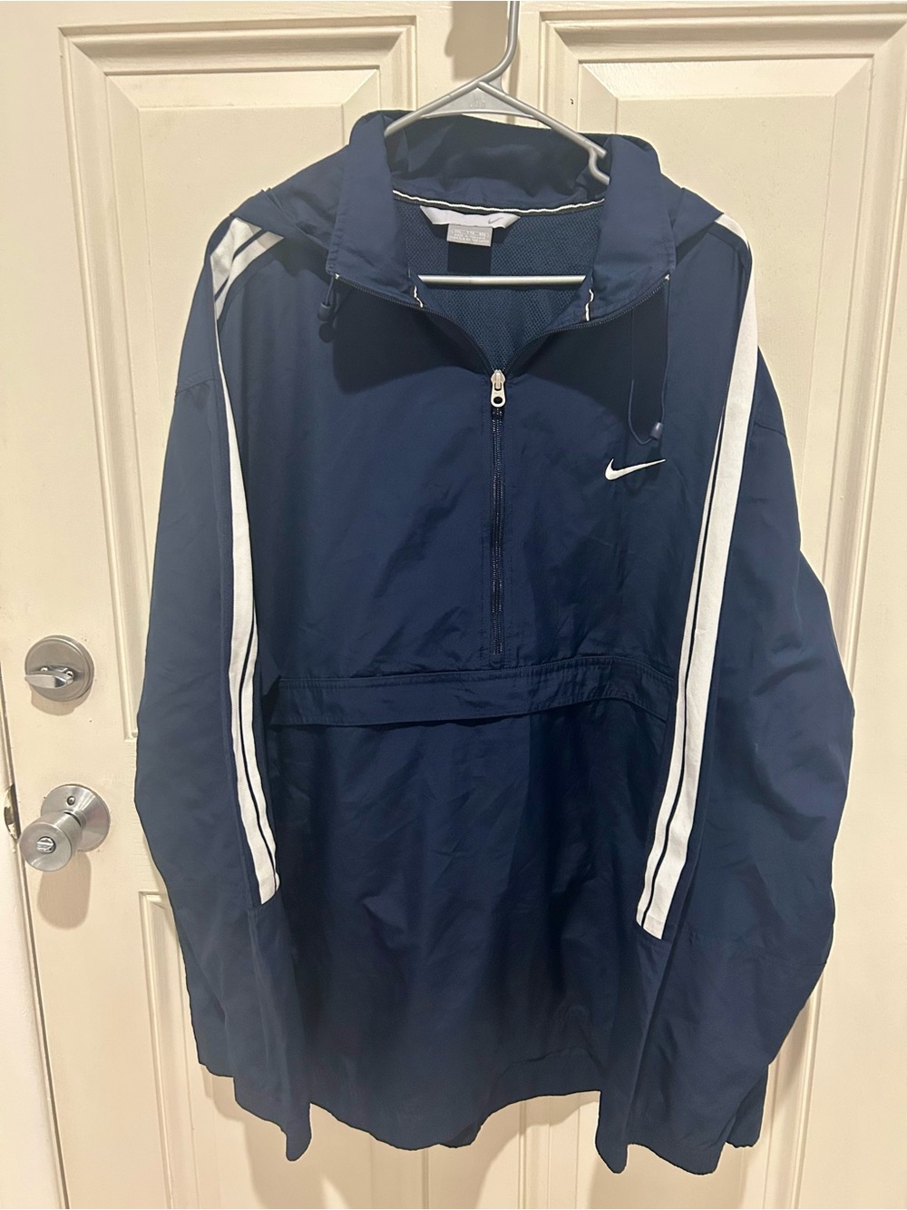 Vintage Nike Men’s Navy Pullover Windbreaker Jacket with White Stripes